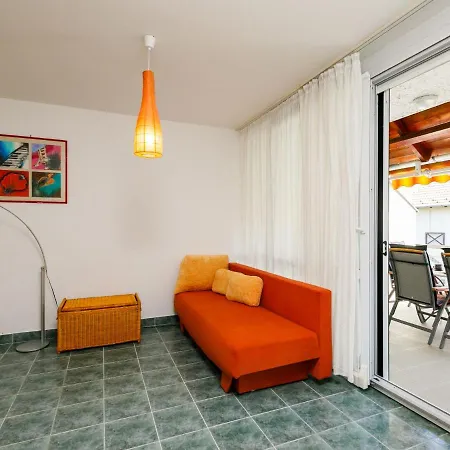 Appartamento Pamela By Interhome Balatonoszod